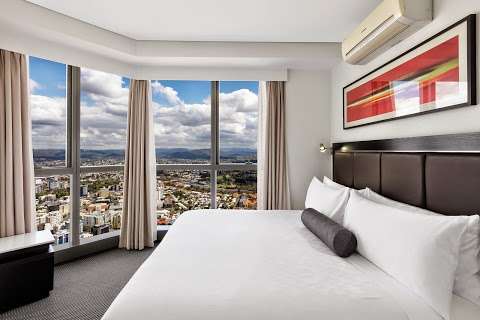 Photo: Meriton Suites Adelaide Street, Brisbane